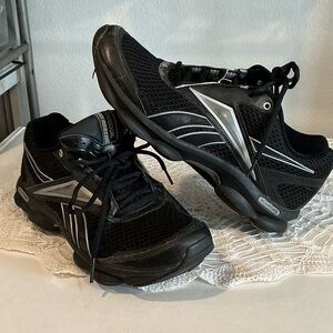 Reebok Women’s Athletic Sneakers Runrone Action Size 8.5 Black